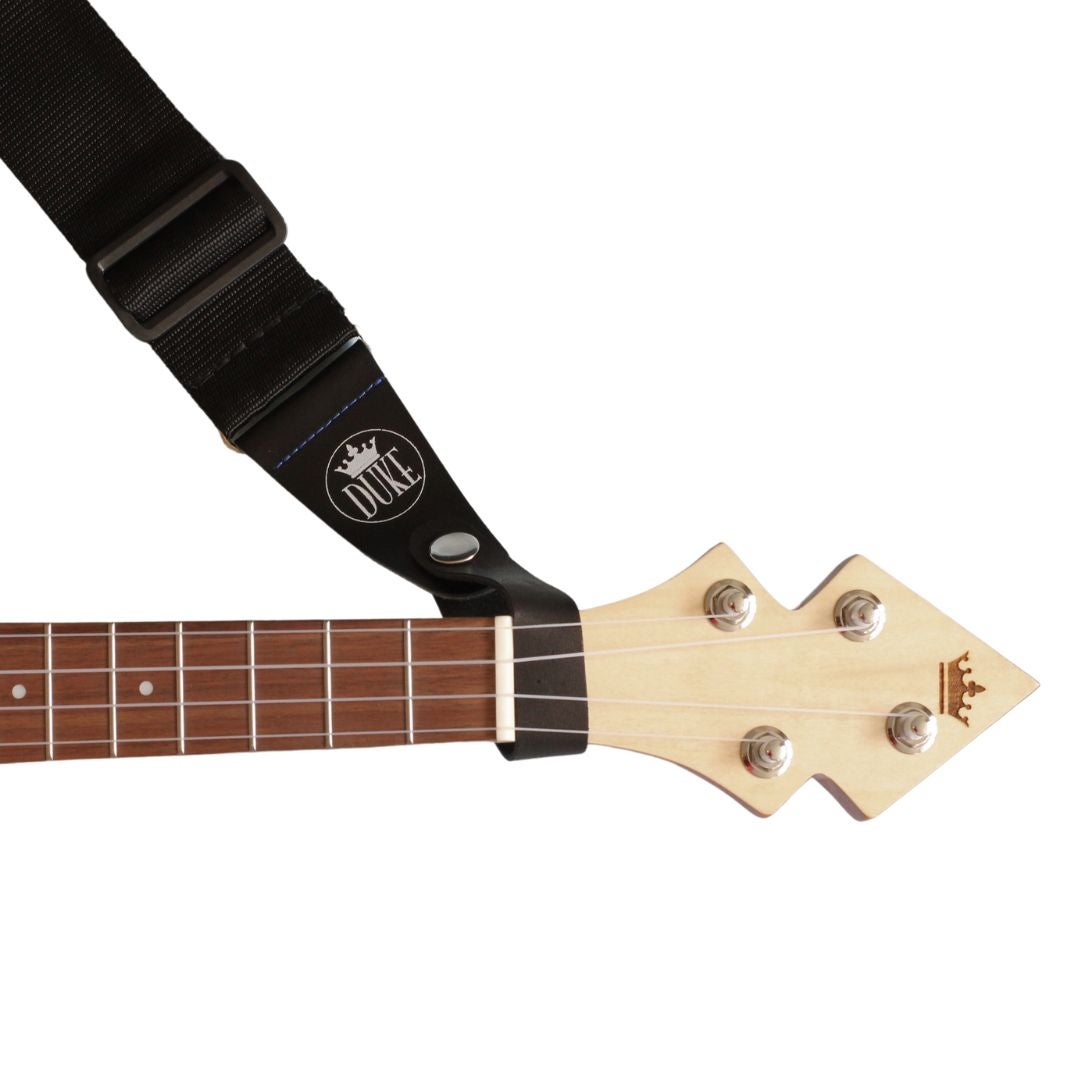 DUKE 10 Banjo Ukulele Version 3 The Four String Strummer
